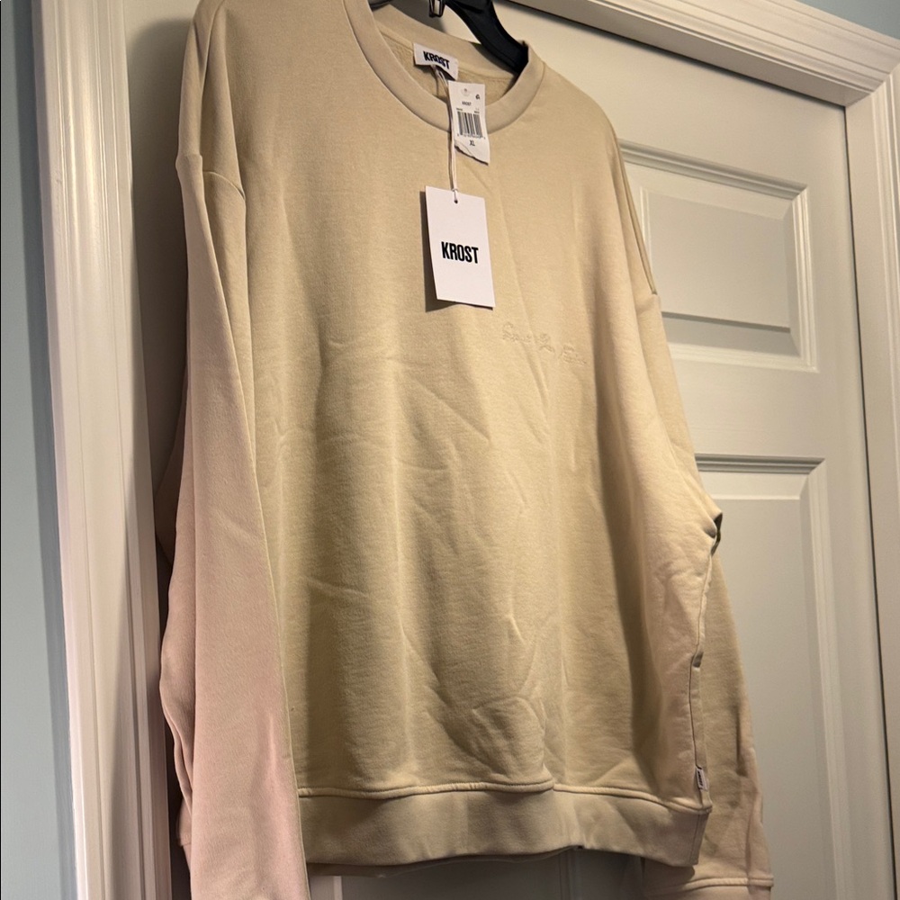 Krost Mens Crew Neck Sweatshirt Size XL NWT Birch color